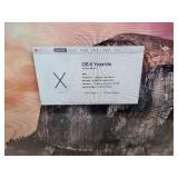 21.5-inch Apple iMac Desktop Computer Set