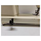 Singer Touch & Sew Deluxe Zig-Zag Model 636 Sewing Machine