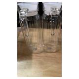 2 Pcs Plastic Pitcher with Lid, 37 oz Clear Acrylic Pitcher, Unbreakable Juice Pitchers for Fridge, Heat-Resistant Plastic Water Pitchers for Tea, Sangria, Lemonade, Juice, Milk, Stripe
