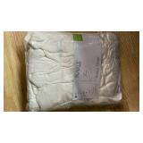 ROYALE LINENS 300 Thread Count 100percent Long Staple Combed Cotton Fitted Sheet Twin - Super Soft Deep Pocket Bottom Sheet - Fitted Sheets Only - Elastic Sheets (Twin, White)