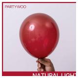 PartyWoo Burgundy Balloons 85 pcs Different Sizes of 18 12 10 5 Inch Dark Chestnut Red Maroon Balloon Arch Kit Garland for Birthday Graduation Anniversary Cherry Casino Party Decorations Red-Y62
