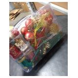 ROSELEAF 132pcs Christmas Tree Decoration Set - Red, Green & Gold Shatterproof Hanging Ornaments - Folk Art Style - Christmas, Wedding, Anniversary