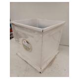 allen + roth Square 14.02-in W x 14.02-in L White Resin Indoor/Outdoor Self Watering Planter