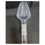 Rubbermaid Commercial Products Plastic Utility Ice Scooper, 6-ounce, Clear, Dishwasher Safe Kitchen Scoop for Weddings/Bar/Ice Bucket/Kitchen/Popcorn