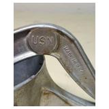 Vintage Wear-Ever Aluminum manual citrus juicer squeezer with insert