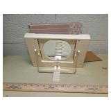 Avon Reflections of Beauty Lighted Makeup Mirror