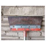 long handled floor scraper