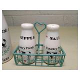 Country Fresh Kitchen Set with Turquoise Holder