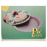 2-Piece Pie Keeper Storage Container