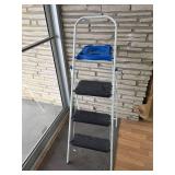 Nice folding step ladder