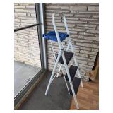 Nice folding step ladder