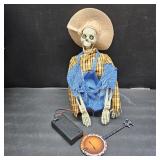 Halloween Animated Banjo Skeletons Spooky Luminous Skeleton Guitarist Activate Music Multilingual Skeleton Statues for Halloween Autumn Interior Decoration Photos Props (Yellow)