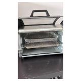 Hamilton Beach Easy Reach toaster oven 9.5x18x12