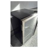 Arctic King beverage cooler model ARV115XAST 32.5x19x17.5