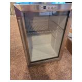 Beverage cooler or mini refrigerator, 25x17x19, no key