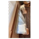 2 pillar bases with beveled glass top 20x60x16