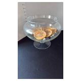 Footed glass bowl with coasters (2 sm chips)