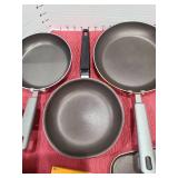 Cake pan, griddle, skillets, chicken cookbook.