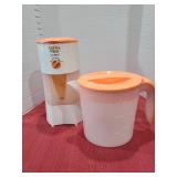 Mr Coffee iced tea maker.