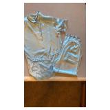 Womens nightgowns and pajamas, small/medium