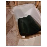 Cat litter box with rubber Mat.