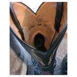Mens cowboy boots, 8.5D