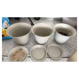 Composite pots 12x14 dia and saucers