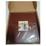 Potricher Small Photo Album 4x6 200 Photos Leather Cover Picture Book with 200 Horizontal Pockets for Family Wedding Anniversary and Baby (Brown)