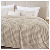 BEDELITE Fleece Blanket King Size 3D Ribbed Jacquard Soft and Warm Decorative Fuzzy Blankets Cozy, Fluffy, Plush Lightweight Throw Blankets for Couch, Bed, Sofa(Linen, 108x90 inches)