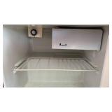 Avanti Mini Refrigerator Model 17-ARG 18x17x17 inches ITR80 *tested working