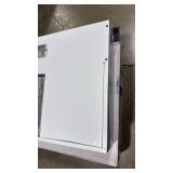 Vissani Arno 30 in. 240 CFM Convertible Under Cabinet Range Hood in White with Lighting and Charcoal Filter Retail $79.00