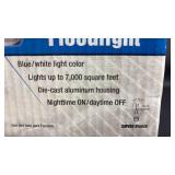 NIB Regent Dusk to Dawn Mercury Vapor Floodlight