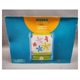 APPEARS NEW MONDO LLAMA INFLATABLE EASEL SET