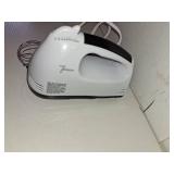 Showvigor Electric Hand mixer - 7 Adjustable Speed 180W Handheld Mixer Electric Whisk with 5 Stainless Steel Accessories, Turbo Boost/Self-Control Speed + Eject Button Food Beater for Cakes Eggs