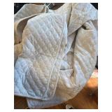 $46 Velvet Quilt Set King Size - All-Season Bedding with 2 Shams