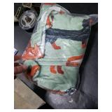 Dachshund Pattern Blanket - Plush, Soft, Comfy, Lightweight, Warm, Fuzzy, Cozy Flannel Throw Blanket for Couch, Travel, Bed, Office, Outdoor - 50inx60in