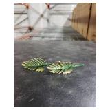 SOFFEE DESIGN Set of 2 Metal Green Leaf Cabinet Pull Dresser Drawer Handle, Simulated Leaf Shape Gradient Color with Glossy Layer Closet Handles, Door Knobs with Mounting Screws