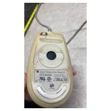 2 Apple Desktop Bus Mouse G5431