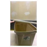 Sterilite 10 Gallon Storage Container