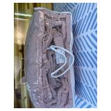 Soul & Lane Blush Diamond Cotton Quilt Set - King Size with 2 Shams, Shabby Chic Quilted Comforter, Lightweight Romantic Diamond Pattern Bedspread in Soft Pink, Scalloped Edge Bedding with Lace Trim