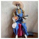 Halloween Animated Banjo Skeletons Spooky Luminous Skeleton Guitarist Activate Music Multilingual Skeleton Statues for Halloween Autumn Interior Decoration Photos Props (Yellow)
