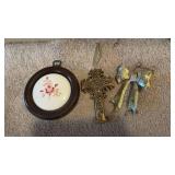 Round Floral Ceramic Wall Decor with Cross and Bow Decor Approximately 5 inches each