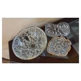 (1) Early American Pattern Glass relish dish in the \"The States\" pattern, also known as \"Cane & Star Medallion(1) Early American Pressed Glass (EAPG) relish dish likely produced by the McKee Glass(