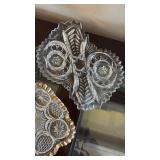 (1) Early American Pattern Glass relish dish in the \"The States\" pattern, also known as \"Cane & Star Medallion(1) Early American Pressed Glass (EAPG) relish dish likely produced by the McKee Glass(