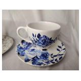 4 Sets of Porcelain Teacups and Saucers