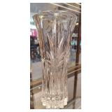 VINTAGE MIKASA 10 INCH HEAVY CRYSTAL VASE