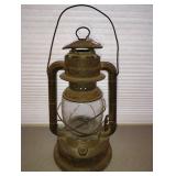 VINTAGE Dietz No. 2 D-Lite KEROSENE LANTERN
