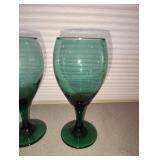 SET OF 6 Green with Gold Trim Wine Glasses