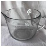 Vintage Anchor Hocking 8 Cup Measuring/Mixing Bowl with Raised Markings