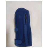 FUTURO Night Wrist Support, Left or Right, Adjustable, Helps Provide Nighttime Relief of Carpel Tunnel Symptoms, Made of Breathable Material, Easy-to-Use Sleeve Design, One Size Fits Most (48462ENR)